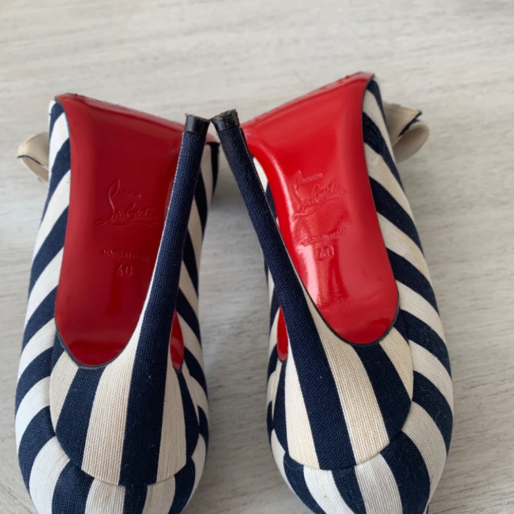 Christian Louboutin Blue/Ivory/Red Stripe Pumps sz 40 - Picture 9 of 12